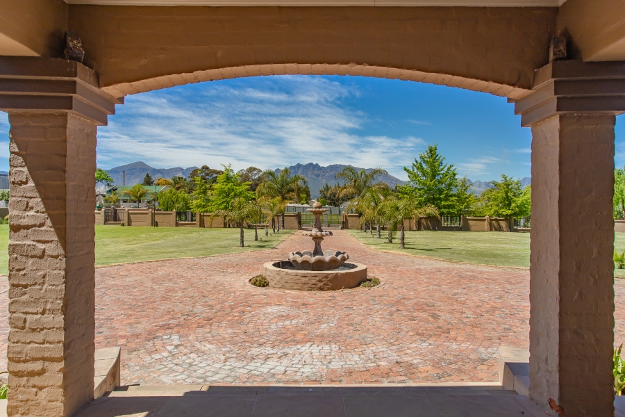 6 Bedroom Property for Sale in Wellington West Western Cape